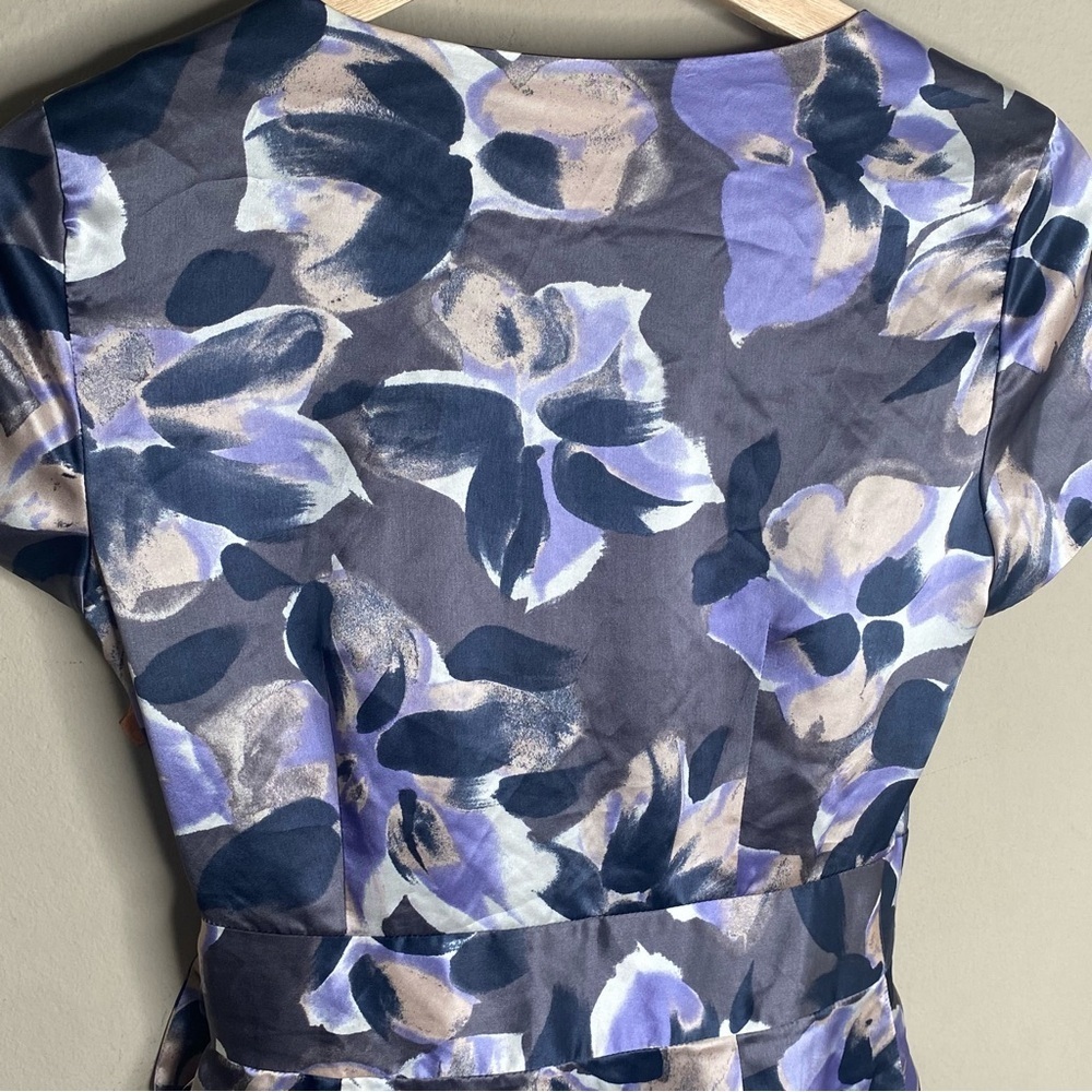 Banana Republic Short Sleeve Silk Dress Retro Pattern Size 0 Petite - Picture 14 of 16